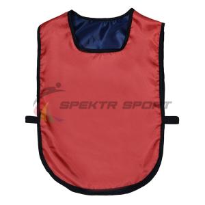 Купить Манишка футбольная двусторонняя универсальная Spektr Sport красно-синяя в Татарске 